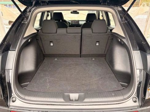 Used 2025 Honda HR-V LX image 16