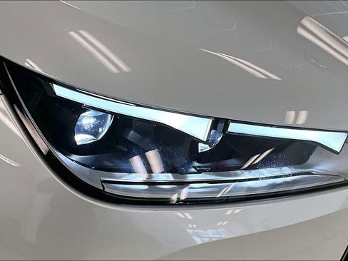 Used 2024 BMW iX xDrive50 w/ Sport Package AWD/4WD image 26