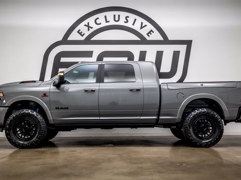 Used 2026 RAM 2500 Limited AWD/4WD image 6