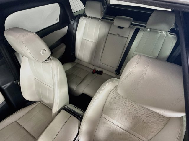 Used 2019 Land Rover Range Rover Velar S AWD/4WD image 14