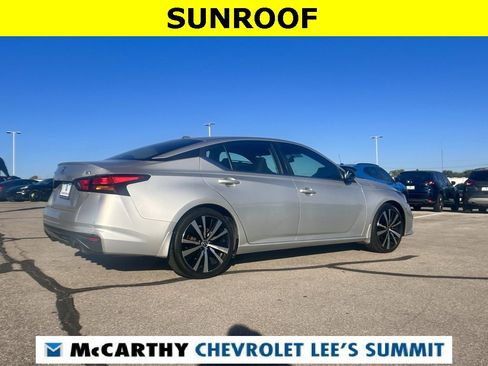 Used 2019 Nissan Altima 2.5 SR w/ SR Premium Package image 15