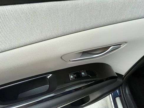 Used 2025 Hyundai Tucson Limited AWD/4WD image 59