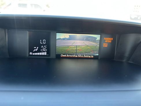 Used 2014 Subaru Forester 2.5i Limited w/ Popular Package #2 AWD/4WD image 8