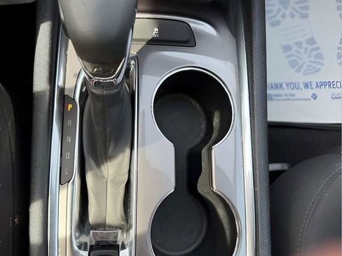 Used 2022 Chevrolet Malibu LT FWD image 28