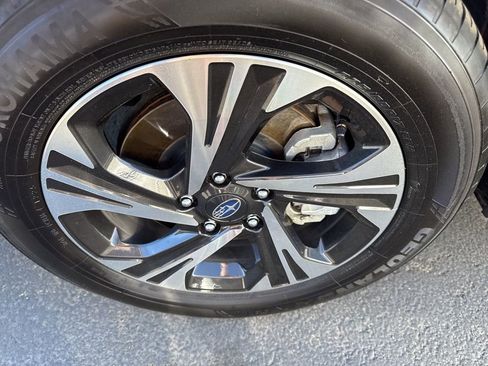 Used 2025 Subaru Crosstrek 2.0i Premium image 6