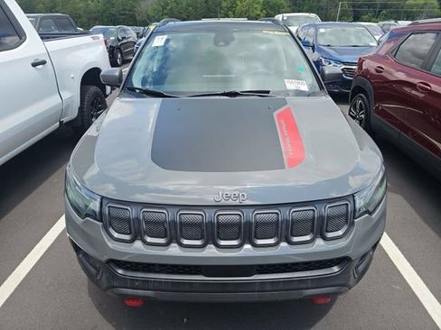Used 2022 Jeep Compass Trailhawk w/ Sun and Sound Group AWD/4WD image 4