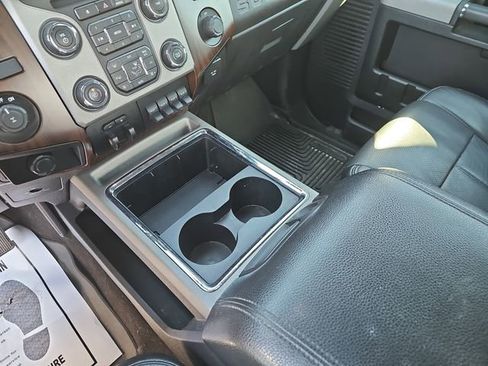 Used 2015 Ford F250 Lariat w/ Chrome Package image 23