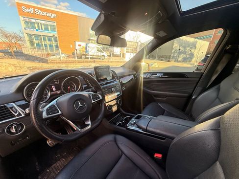 Used 2018 Mercedes-Benz GLE 350 GLE 350 Sport Utility 4D w/ Parking Assist Package image 13