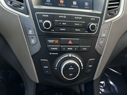 Used 2017 Hyundai Santa Fe Sport FWD image 27