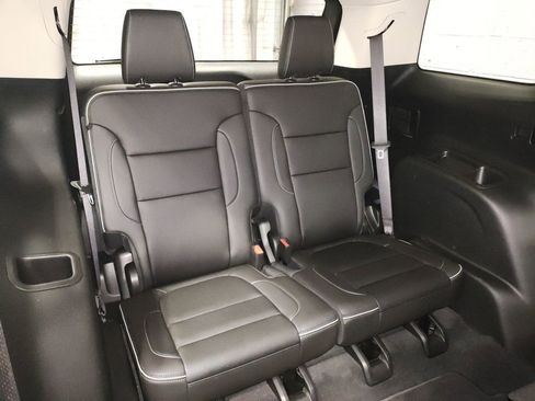 Used 2023 GMC Acadia Denali image 14