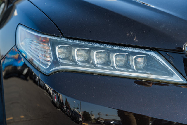 Used 2016 Acura TLX w/ Technology Package FWD image 9