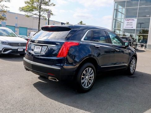 Used 2017 Cadillac XT5 Luxury w/ Driver Awareness Package image 18