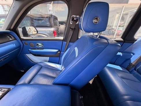 Used 2022 Rolls-Royce Cullinan AWD/4WD image 27