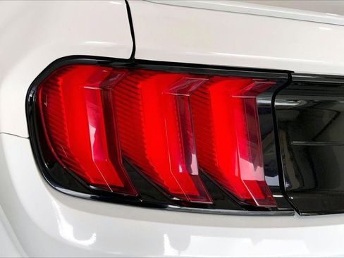 Used 2020 Ford Mustang Premium image 13