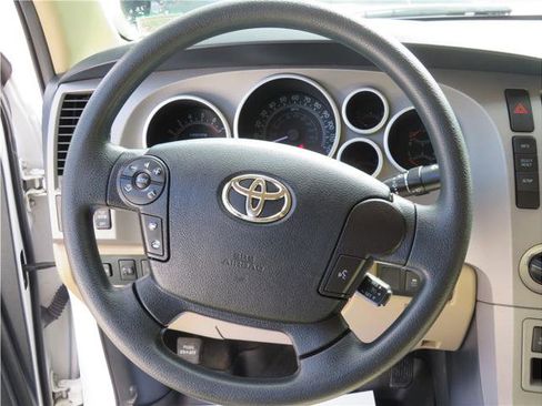 Used 2013 Toyota Tundra SR5 image 10