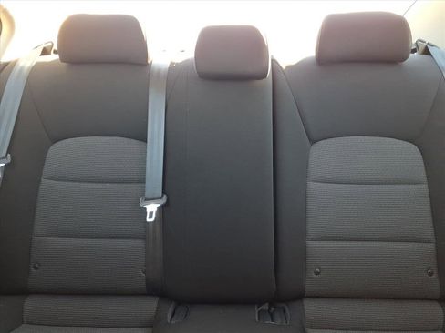 Used 2017 Kia Forte LX image 25