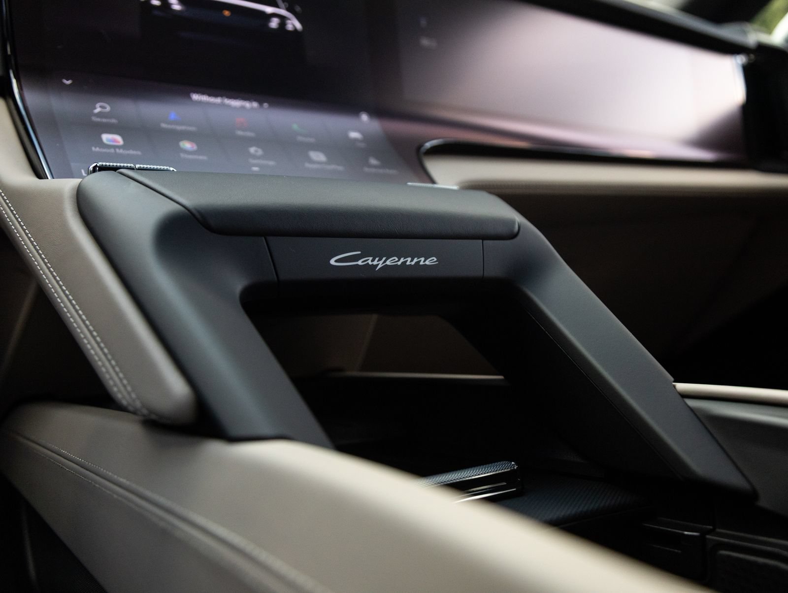 Certified 2026 Porsche Cayenne Electric AWD/4WD image 29