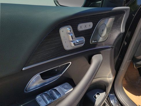 New 2026 Mercedes-Benz GLS 450 4MATIC image 16