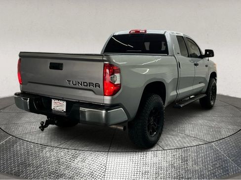 Used 2016 Toyota Tundra SR5 w/ SR5 Upgrade Package image 8