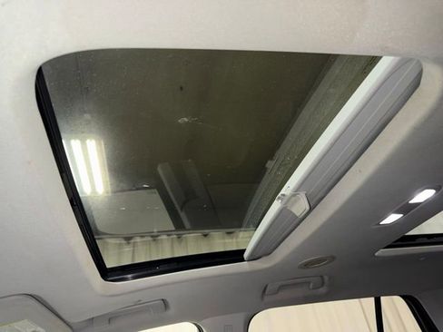 Used 2018 Chevrolet Traverse LT AWD/4WD image 15