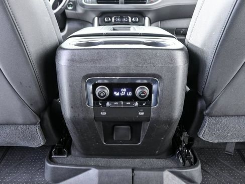 Used 2021 Chevrolet Tahoe LT w/ Luxury Package RWD image 20