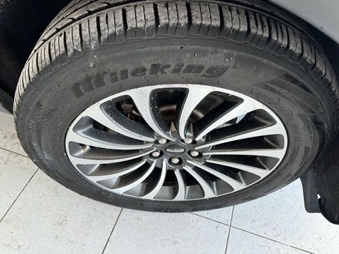 Used 2023 Lincoln Aviator Reserve image 21