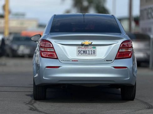 Used 2018 Chevrolet Sonic Premier FWD image 12