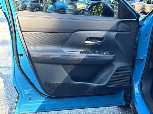 New 2025 Nissan Kicks SR image 23