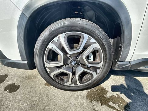 Used 2023 Subaru Ascent Touring AWD/4WD image 10