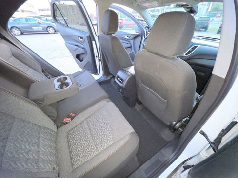 Used 2023 Chevrolet Equinox LT image 23