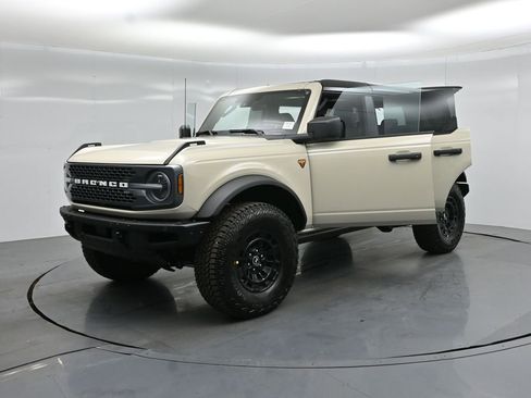 New 2026 Ford Bronco Badlands image 28