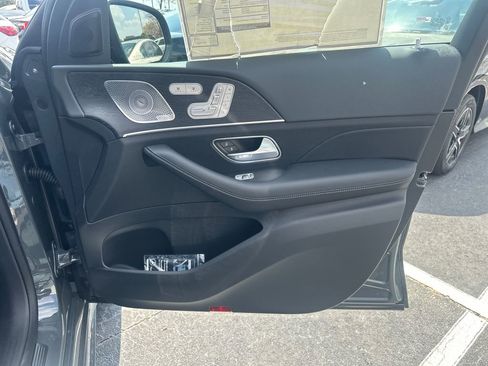 New 2026 Mercedes-Benz GLS 450 4MATIC image 15