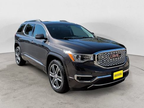 Used 2019 GMC Acadia Denali w/ Technology Package AWD/4WD image 7