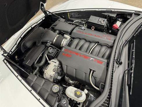 Used 2010 Chevrolet Corvette Grand Sport w/ Preferred Equipment Group RWD image 36