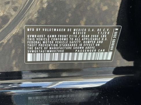 Used 2021 Volkswagen Golf 4-Door FWD image 25