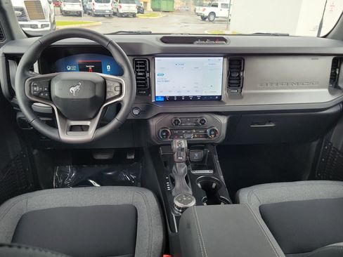 Used 2025 Ford Bronco Big Bend AWD/4WD image 17