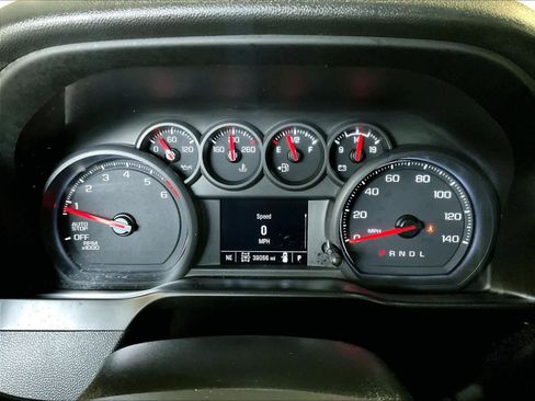 Used 2023 Chevrolet Silverado 1500 Custom image 25