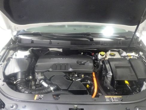 Used 2016 Buick LaCrosse Leather FWD image 10