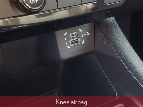 Used 2022 Jeep Compass Latitude image 29