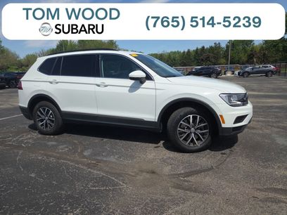 Used 2020 Volkswagen Tiguan SE w/ Panoramic Sunroof Package