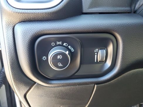 Used 2024 RAM 2500 Big Horn w/ Bed Utility Group image 11