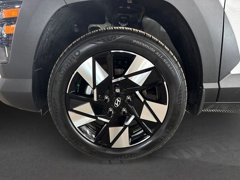 Used 2025 Hyundai Kona SEL image 15