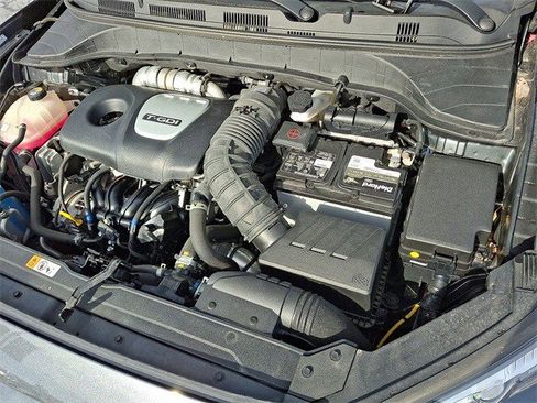 Certified 2021 Hyundai Kona Limited w/ Cargo Package image 27