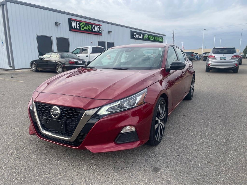Used 2020 Nissan Altima 2.0 SR FWD image 4