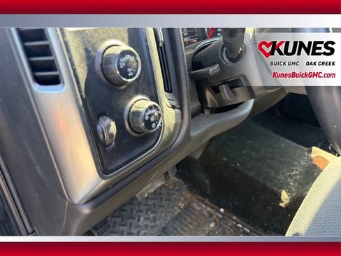 Used 2017 Chevrolet Silverado 1500 LT w/ Midnight Edition image 12