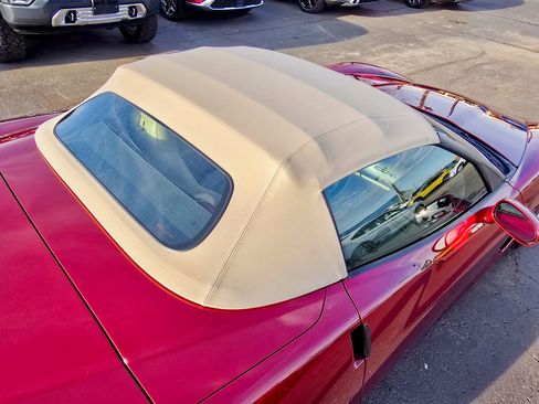 Used 2006 Chevrolet Corvette Convertible w/ Preferred Equipment Group image 19