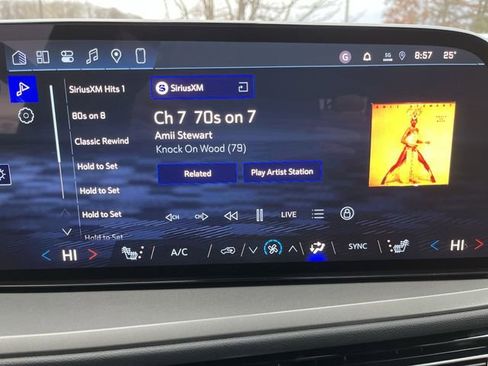 New 2026 Chevrolet Traverse LT w/ Driver Confidence Package image 13