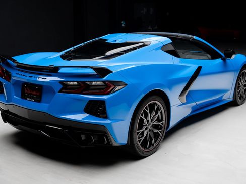 Used 2024 Chevrolet Corvette Stingray Coupe w/ Z51 Performance Package RWD image 37