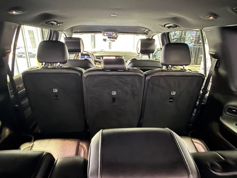 Used 2024 Jeep Wagoneer L Series II w/ Flexible Seating Group AWD/4WD image 53