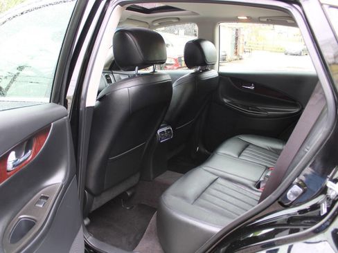 Used 2017 INFINITI QX50 AWD w/ Premium Plus Package image 25